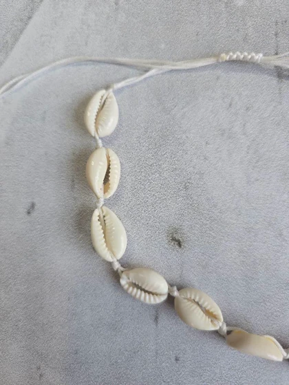 گردنبند صدف نخی