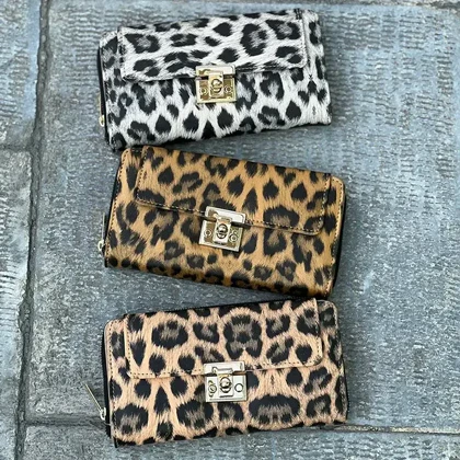 کیف پول زنانه و دخترانه پلنگی پیچی مدل MSN22-18