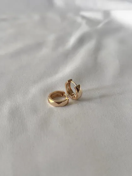 گوشواره حلقه‌ای چند ضلعی