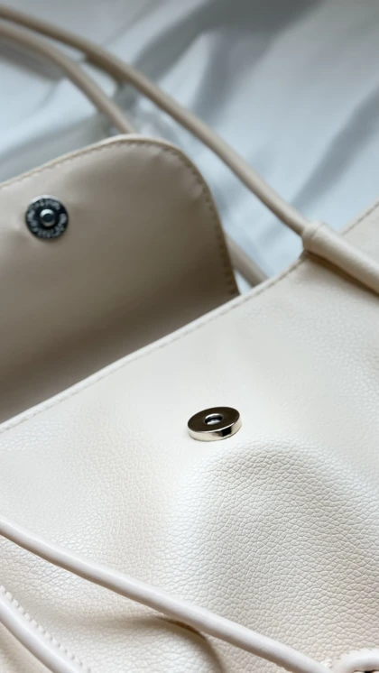 کیف دوشی ساره