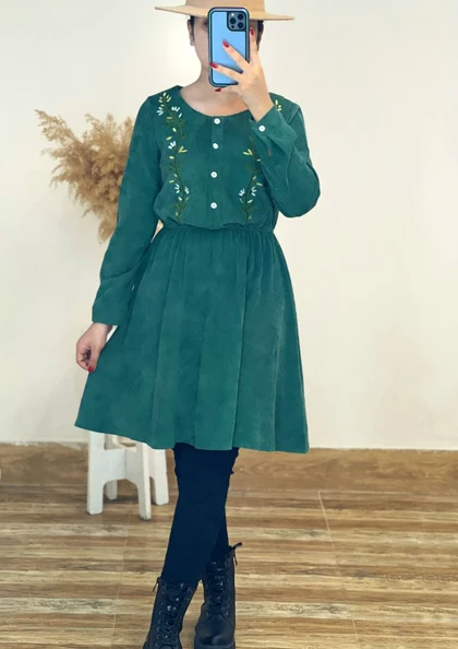 پیراهن مخمل کبریتی گلدوزی شده کد 2438