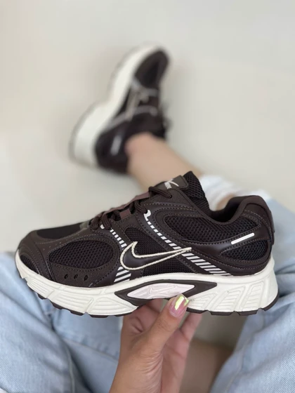 کتانی زنانه وی فایو رانر NIKE V5 RNR کد : 1500 کد 418
