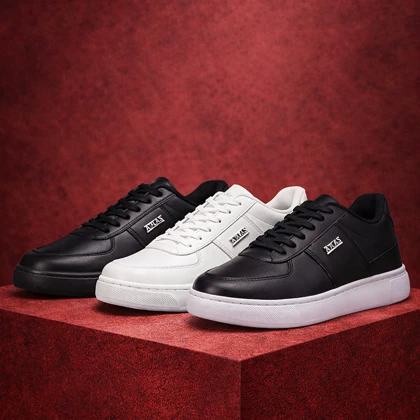 کفش تخت Zara مردانه سفید مدل Kiyan