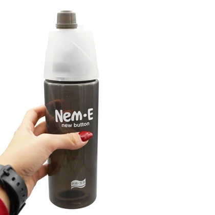 قمقمه ورزشی نم ای مدل phil شفاف 0.6 لیتر اسپری دار