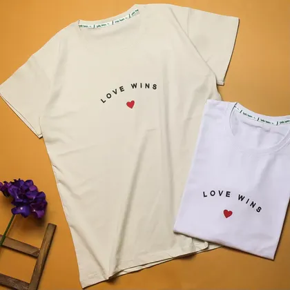 تیشرت love wins