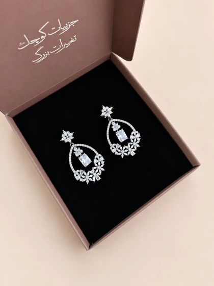 گوشواره جواهری نگین‌دار