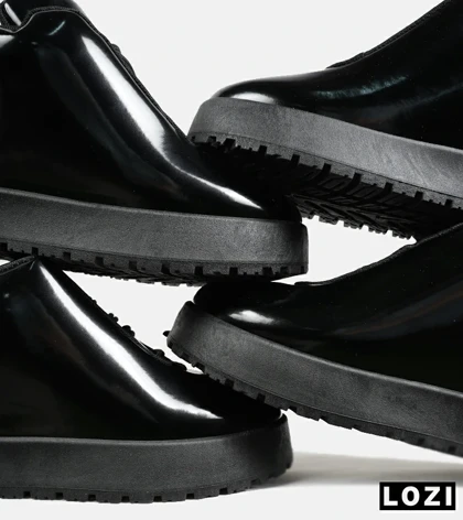 نیم بوت مردانه و زنانه مشکی ورنی UGG مدل 7124