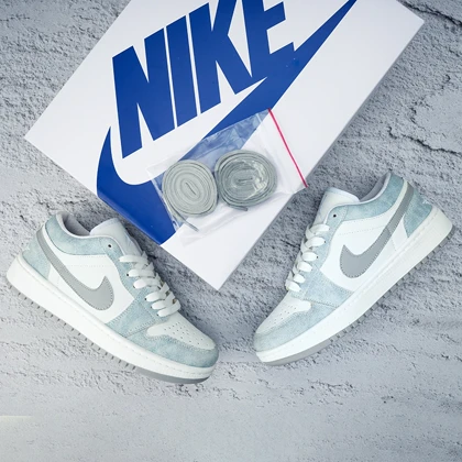 کفش کتانی زنانه نایک ایر جردن 1 هایپر (Nike Air Jordan 1 Low Hyper) کد 2332