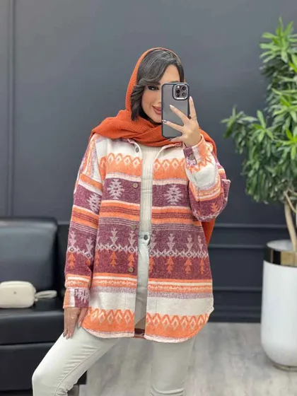 شکت طرحدار دکمه چوبی