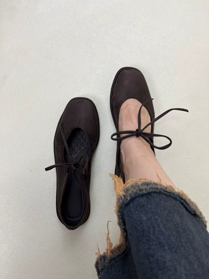کالج زنانه عروسکی کلارک رو بند Clarks کد : 1483