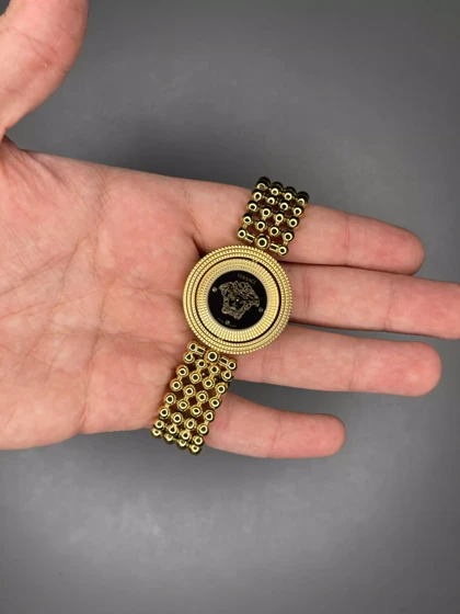 ساعت مچی ورساچه قاب چرخشی صفحه مشکی Versace