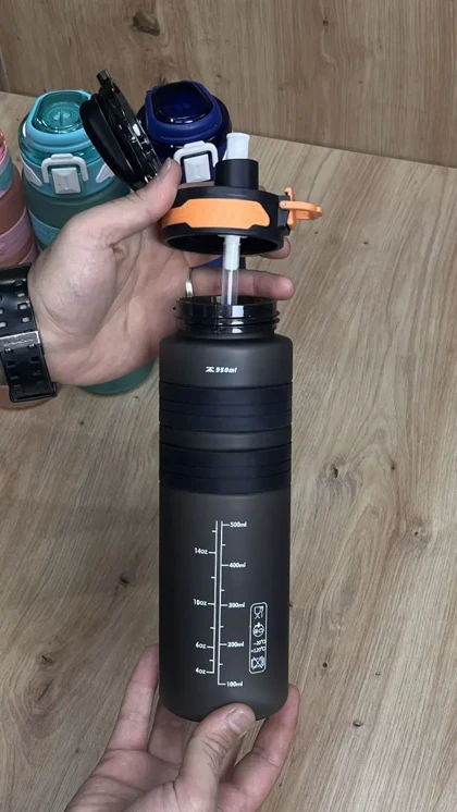 قمقمه ورزشی یک لیتری درب قفل شو کد823