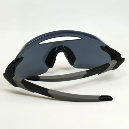 اوکلی 009407 BLACK