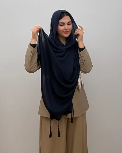 شال پلیسه نخی مدل سی اسکارف