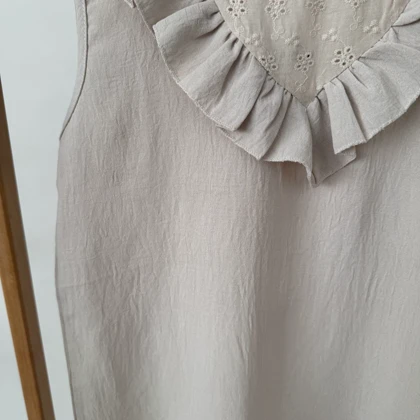 تاپ یقه گرد چین‌دار