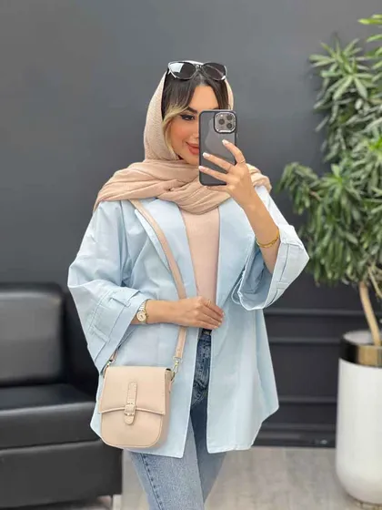 مانتو لینن پشت دو پاگن