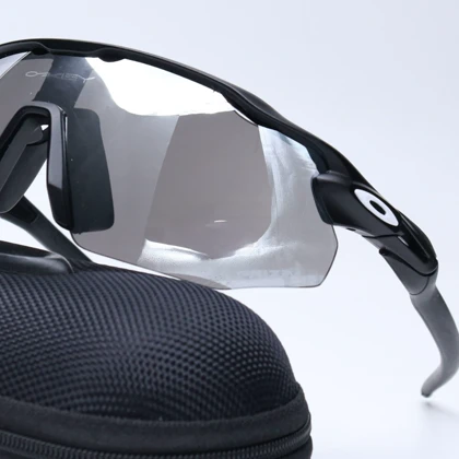 عینک برند OAKLEY کد 181392