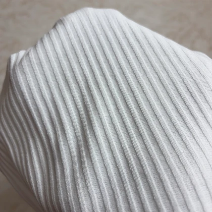 تاپ حلقه‌ای سفید