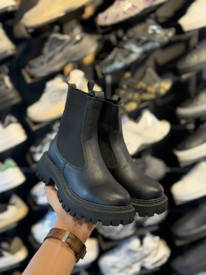 نیم بوت زنانه کش دار طرح برشکا