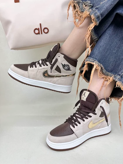کتانی ونس زنانه نیو ایر جردن وان پانتر نایک NIKE AIR JORDAN Panter کد 1749دختر طهرونی