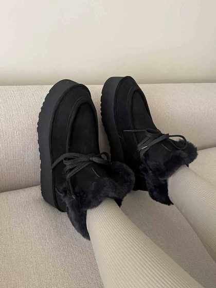 UGG بندی
