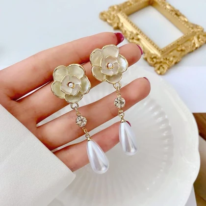 گوشواره شکوفه آویز