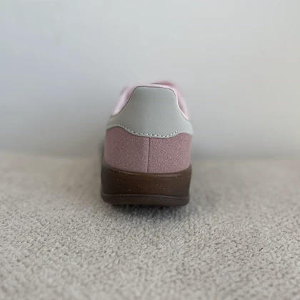 گزل صورتی پاستلی