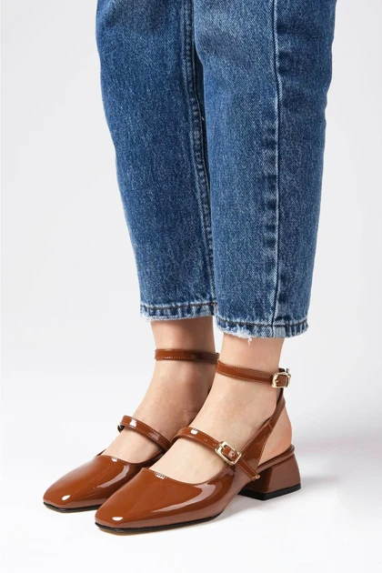 کفش پاشنه‌بلند کلاسیک زنانه mio-gusto