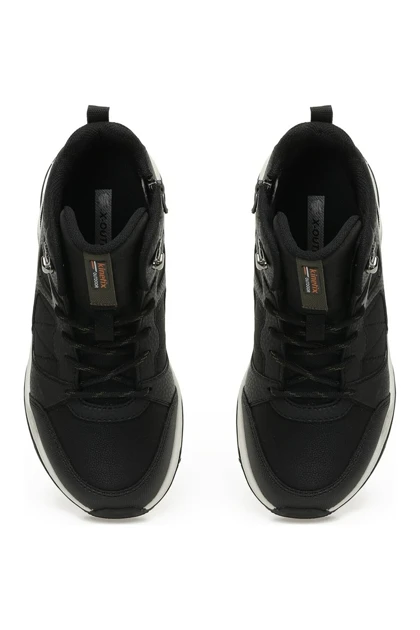 کفش های طبیعت گردی بچگانه kinetix