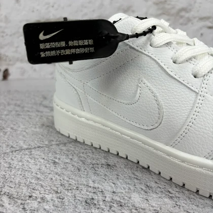 نایک ایر جردن 1 سفید (Nike Air Jordan 1 Low White) کد 2332