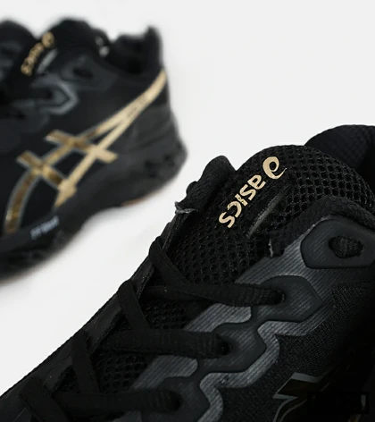 کفش کتانی مردانه مشکی طلایی ASICS GORETEX مدل 5730
