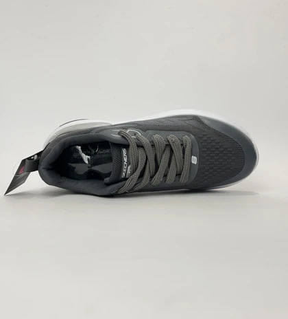 کفش پیاده روی اسکچرز طوسی ایر با کفی مموری فوم