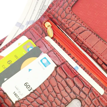 کیف زنانه چرم طبیعیroyal core قرمز