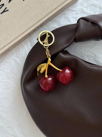 اکسسوری و آویز گیلاس رنگ ثابت