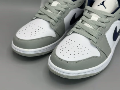 کتانی نایکی جردن1لو فرنچ بلو/Nike Air Jordan1 low