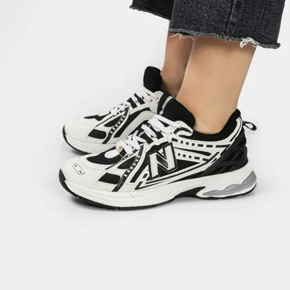 کفش و کتانی زنانه مدل نیوبالانس NEWBALANCE رنگ سفید مشکی کد M1715