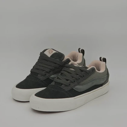 کفش ونس مدل نواسکول/vans knuskool vlt