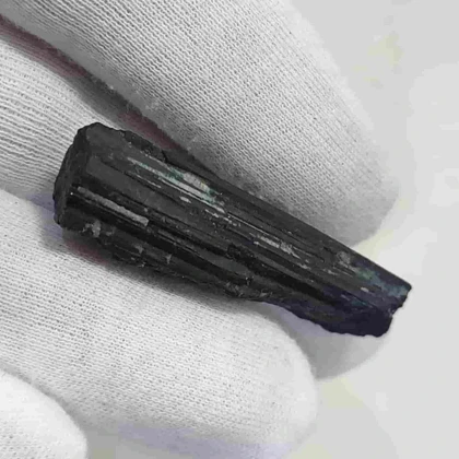راف سنگ تورمالین سیاه 15 گرمی