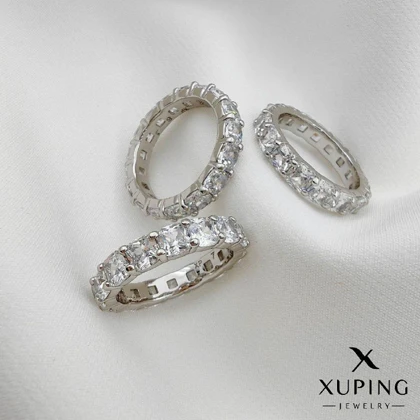 انگشتر نقره‌ای زنانه با نگین‌های اتمی – Xuping