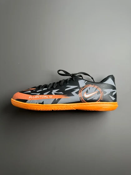 کفش سالنی نایک NIKE پسرانه سایز 35 _ 39 شناسه 10100493