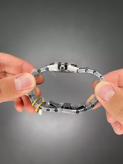 ساعت مچی امگا کانستلیشن سیلور صفحه سفید Omega Constellation