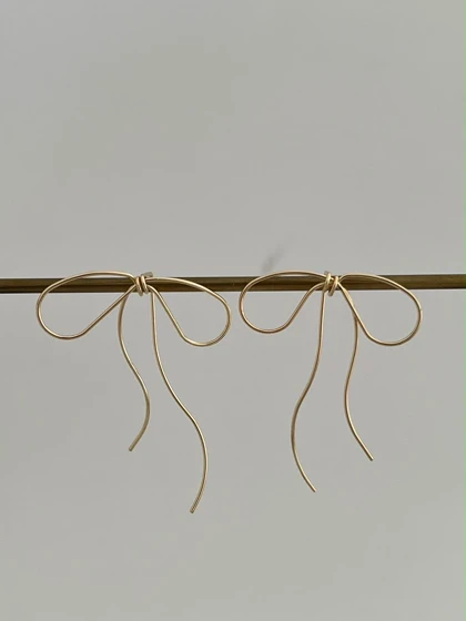 گوشواره پاپیون مفتولی