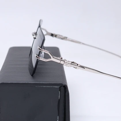 عینک برند CHROME HEARTS کد 181446