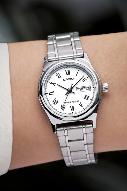 ساعت زنانه اورجینال casio casio