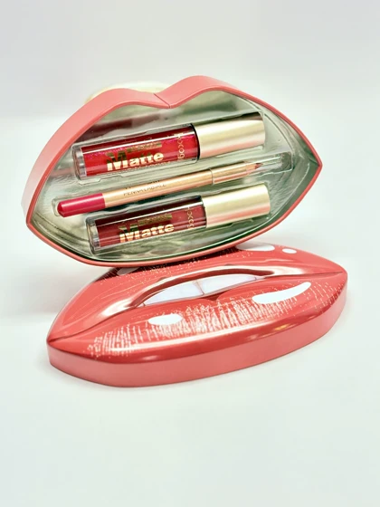 پک هدیه رژ مایع و خط لب