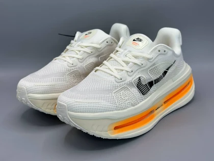 کتانی نایکی ایر زوم وومرو پریمیوم سفید نارنجی/Nike