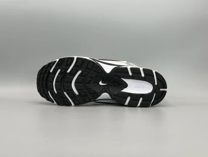 کتانی نایکی وی5کی رانر سفید سیلور مشکی/Nike V5K