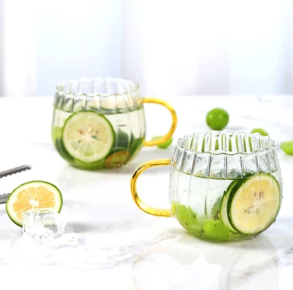 ماگ پیرکس طرح کدو (شیاردار) دسته عسلی /pa51