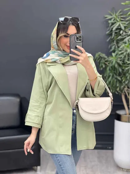 مانتو لینن پشت دو پاگن