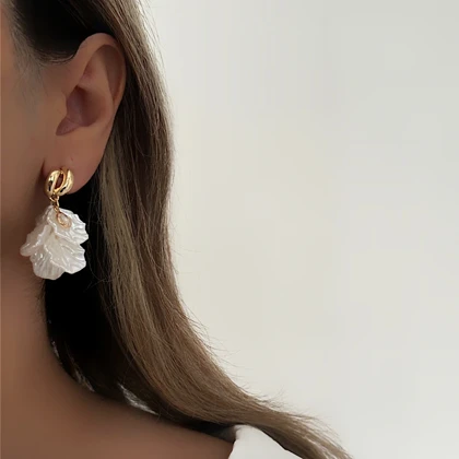 گوشواره زنانه گلبرگ کد 871